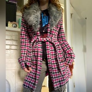 Vintage coat with fur